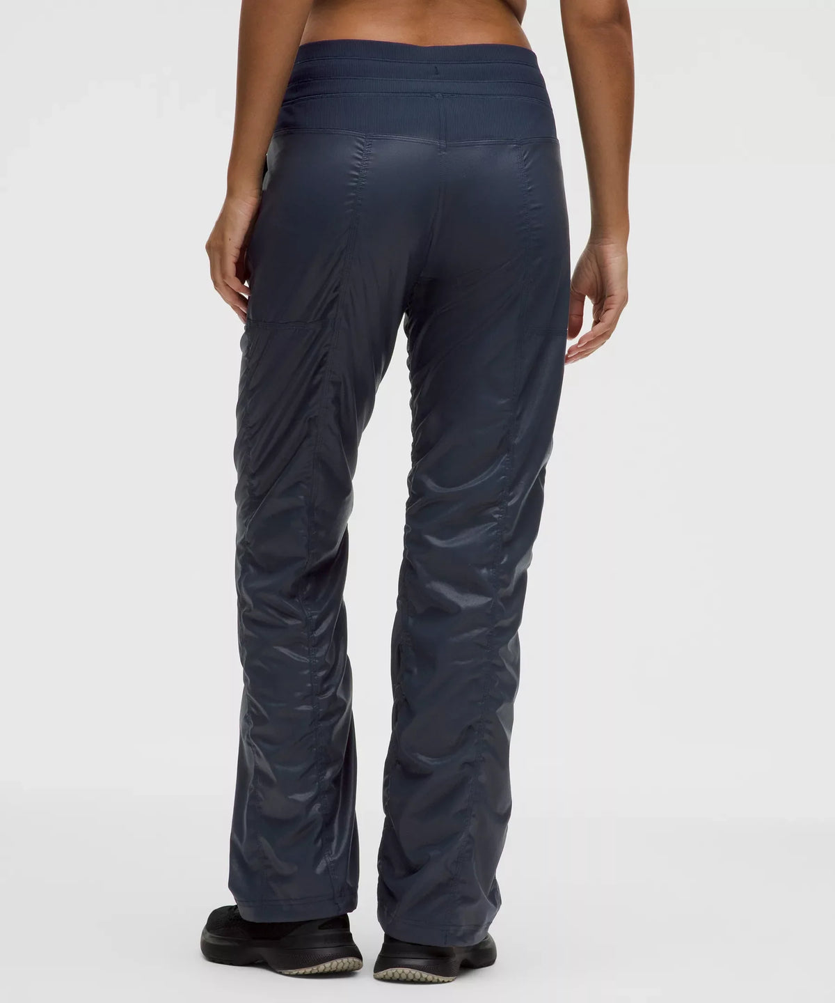 Pantalón de tiro medio
