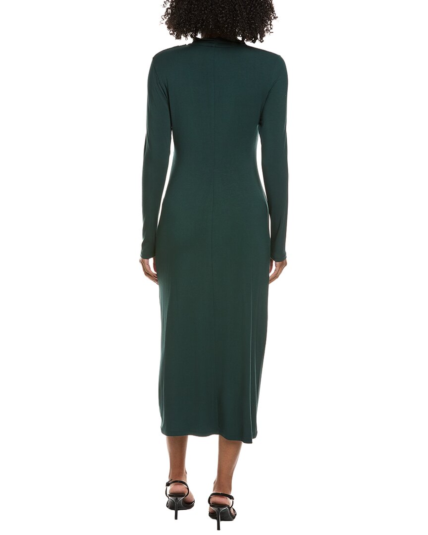 Vestido con cuello alto