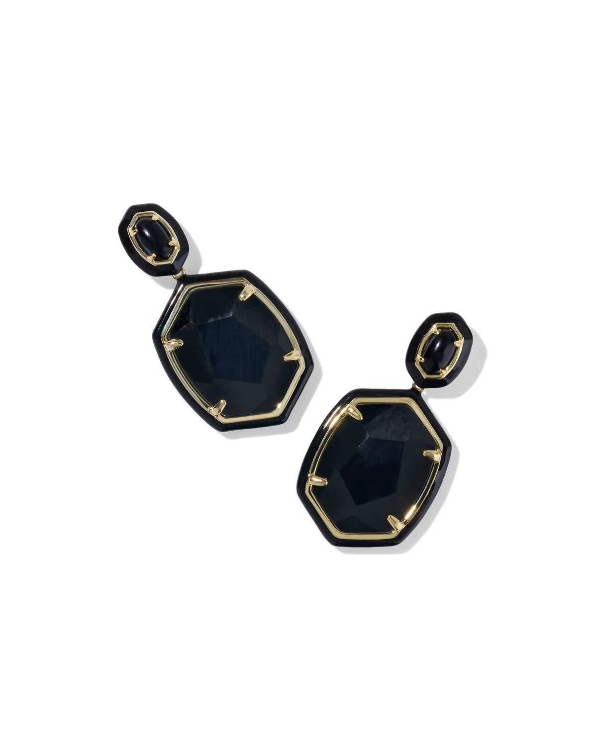 Aretes de mujer color negro