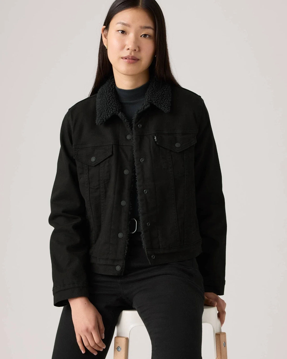 Chaqueta de mujer de algodón de manga larga color negro