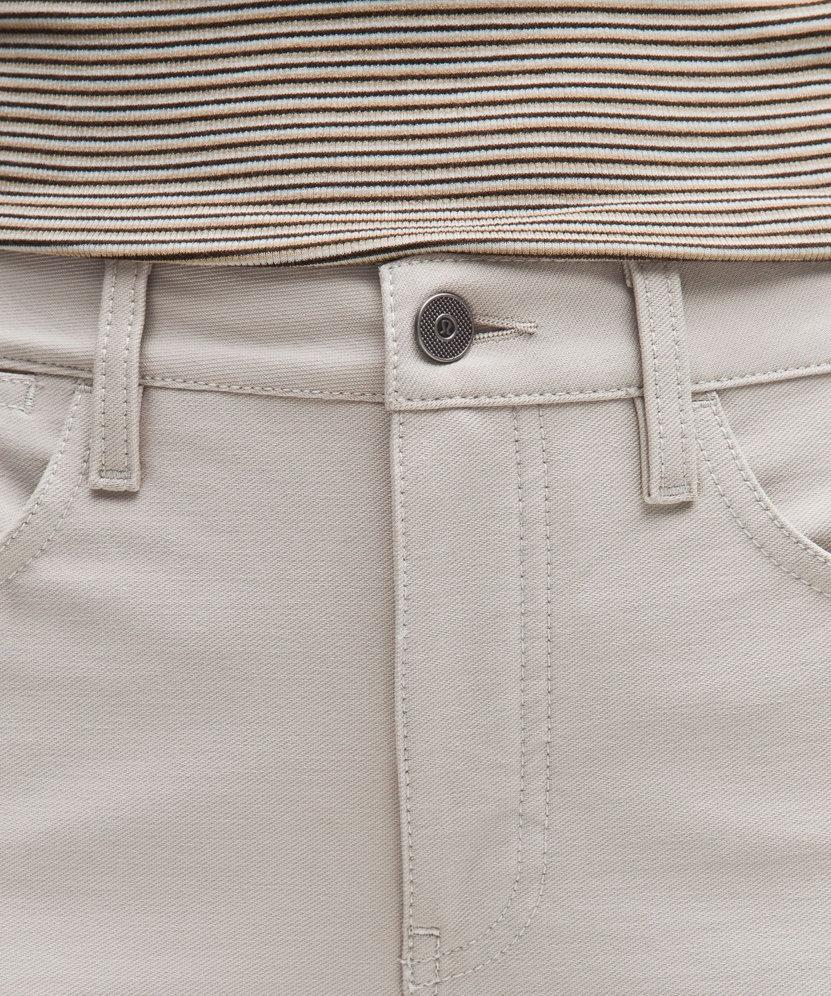 Pantalón de tiro alto