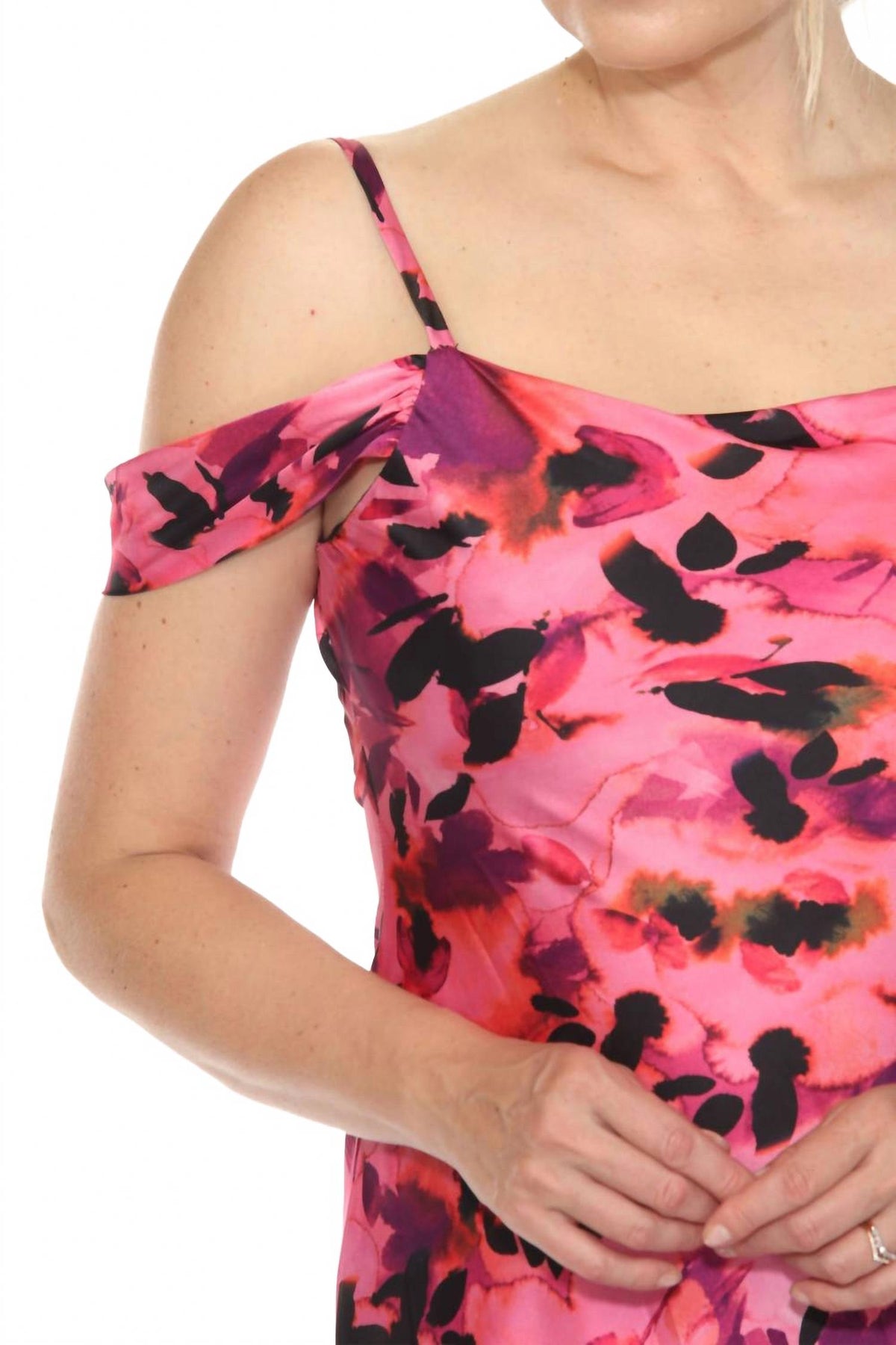 Vestido de satén midi con estampado floral color negro