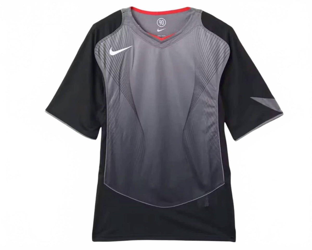 Camiseta color negro