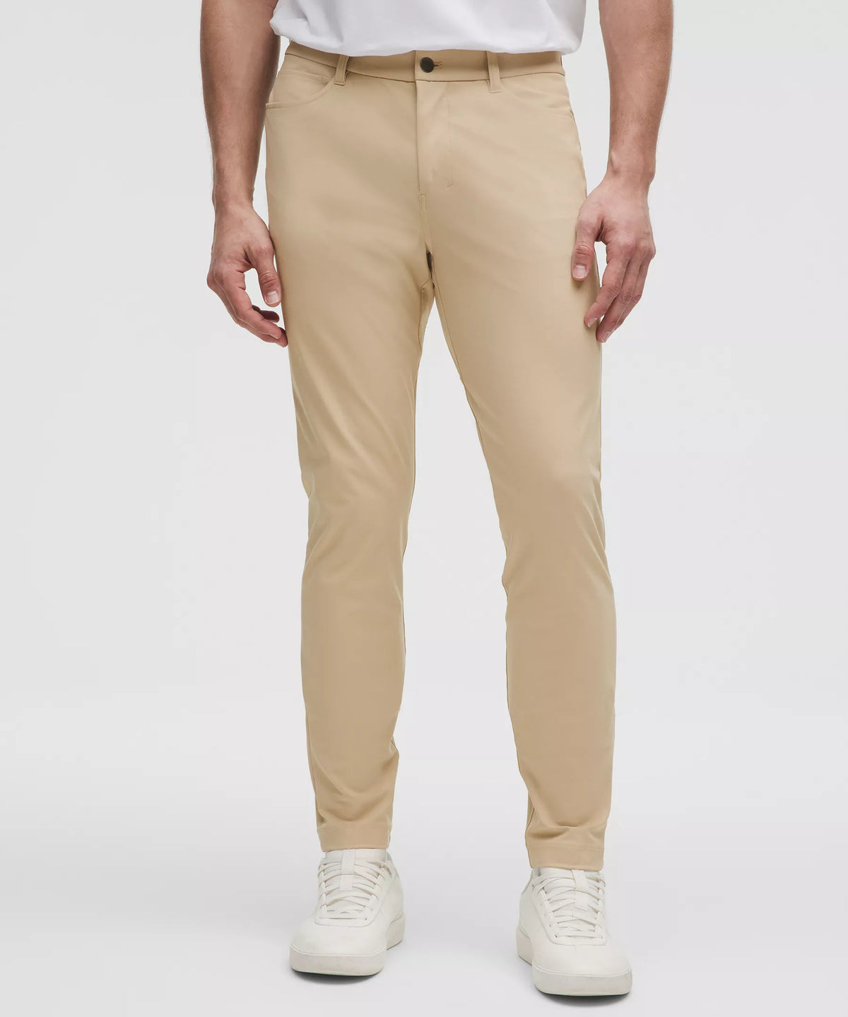 Pantalón de corte ajustado