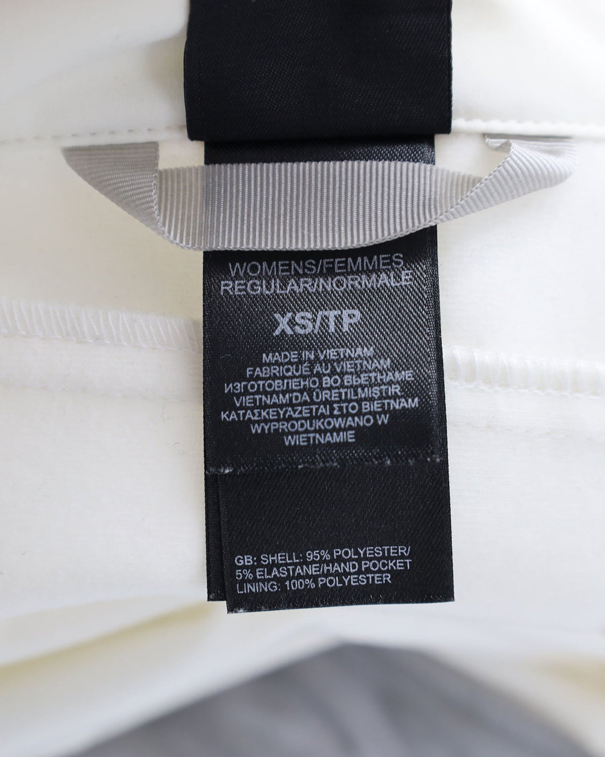 Chaqueta color crema