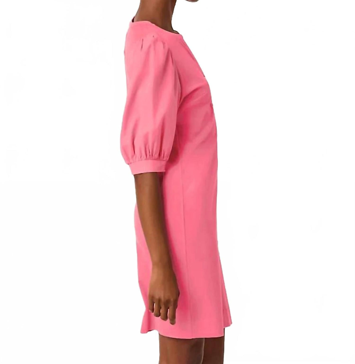 Vestido corto con cuello en V color rosado