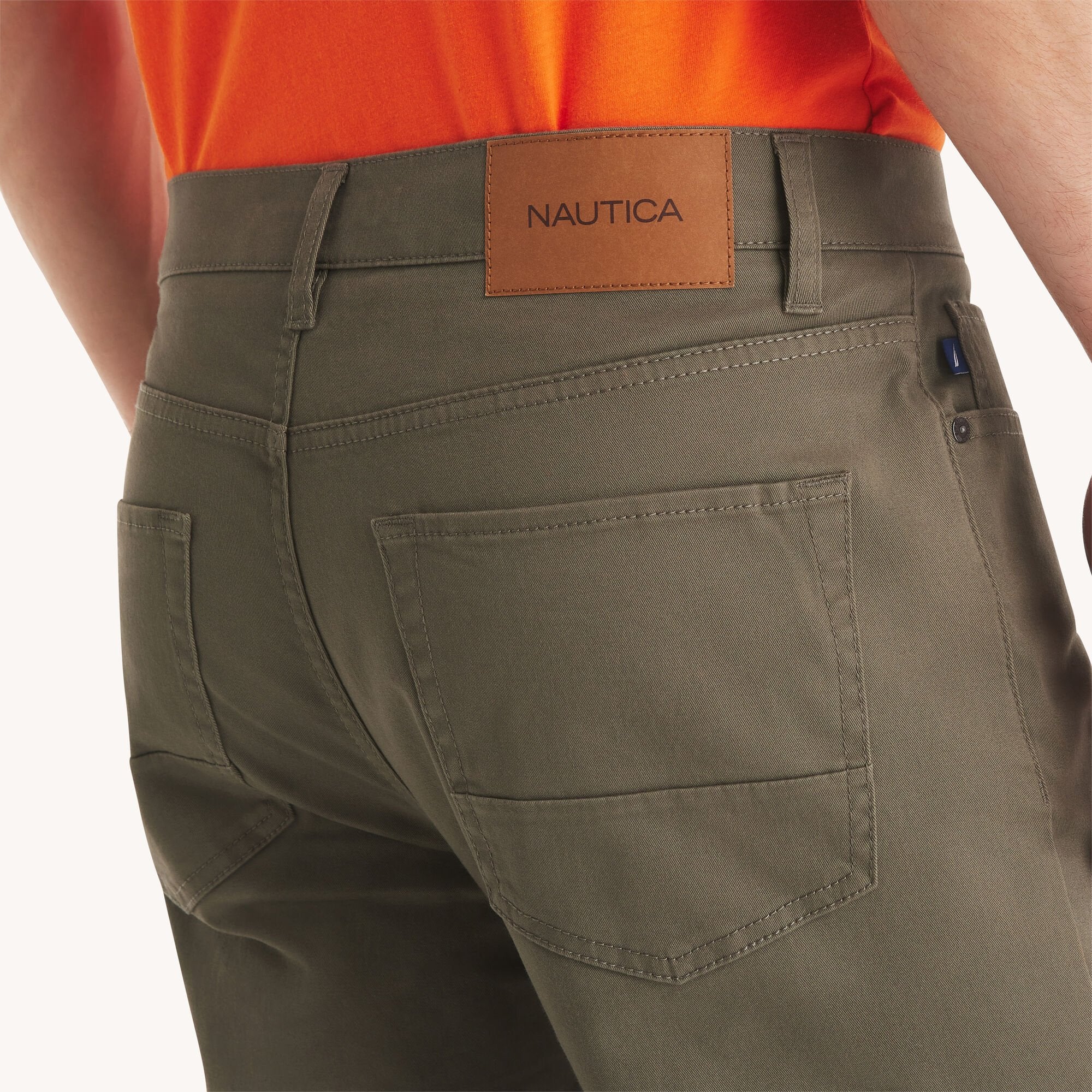 Pantalón de hombre