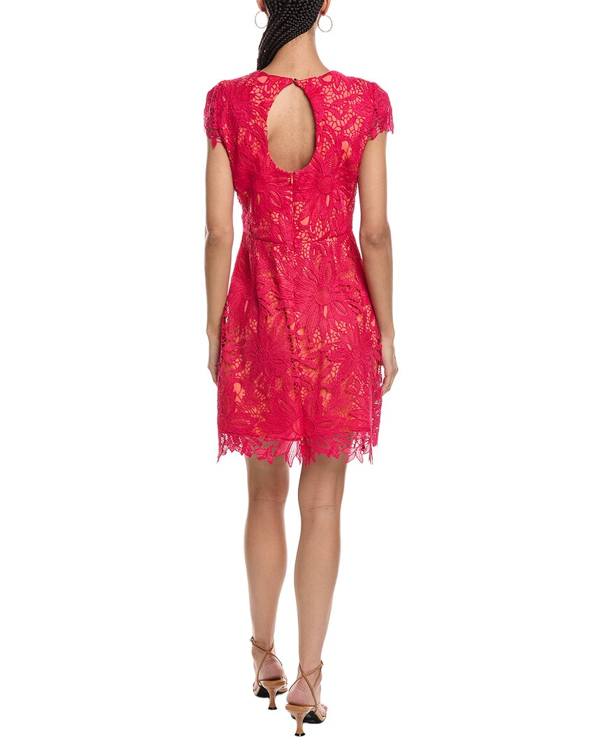 Vestido corto de manga corta