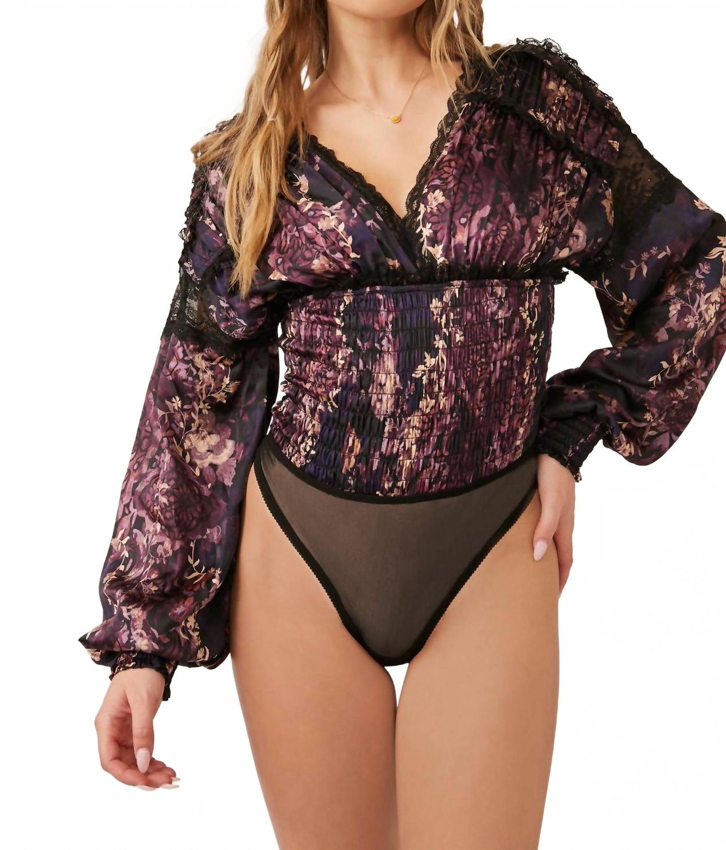 Body de manga larga con cuello en V color negro