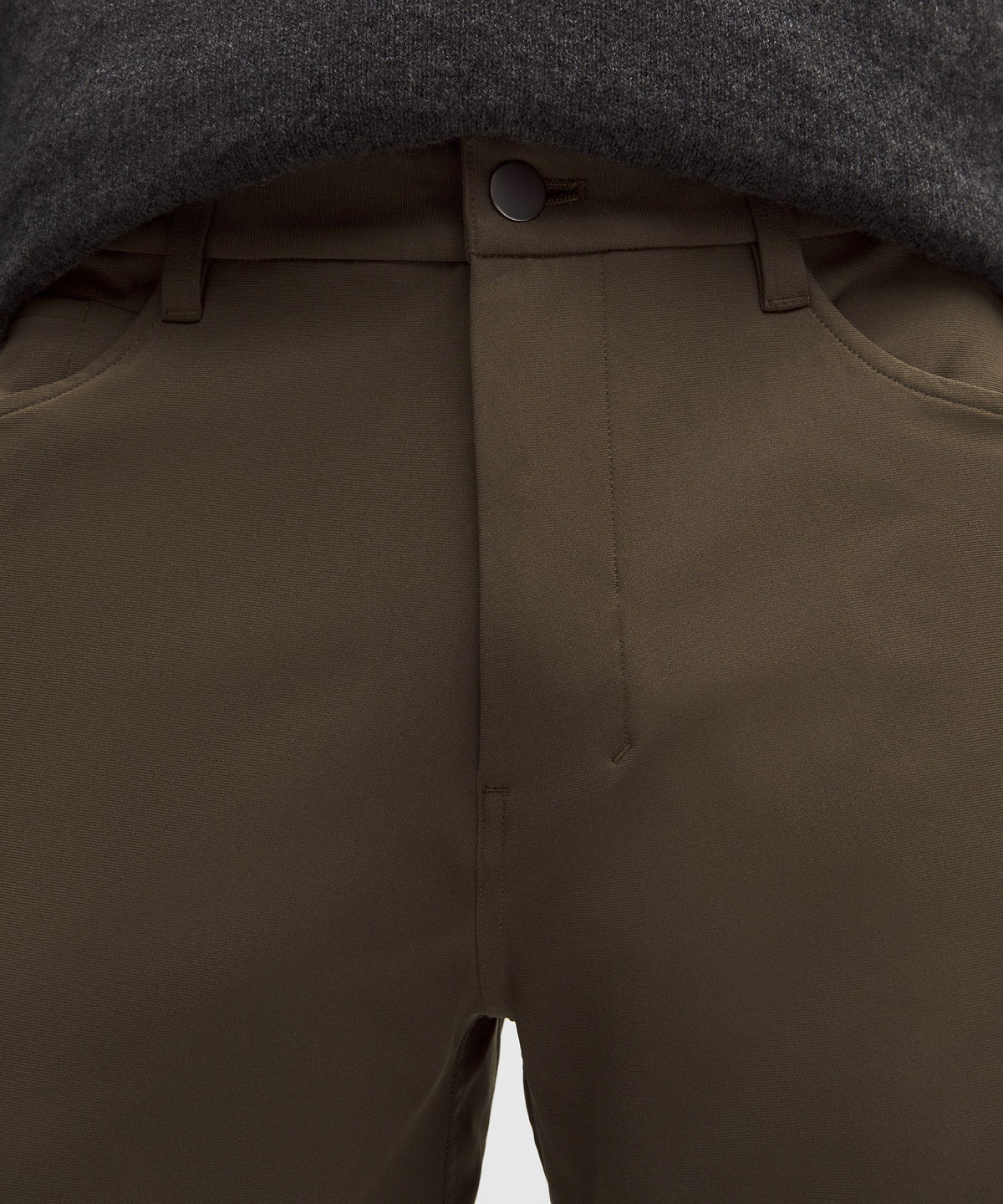 Pantalón de corte ajustado