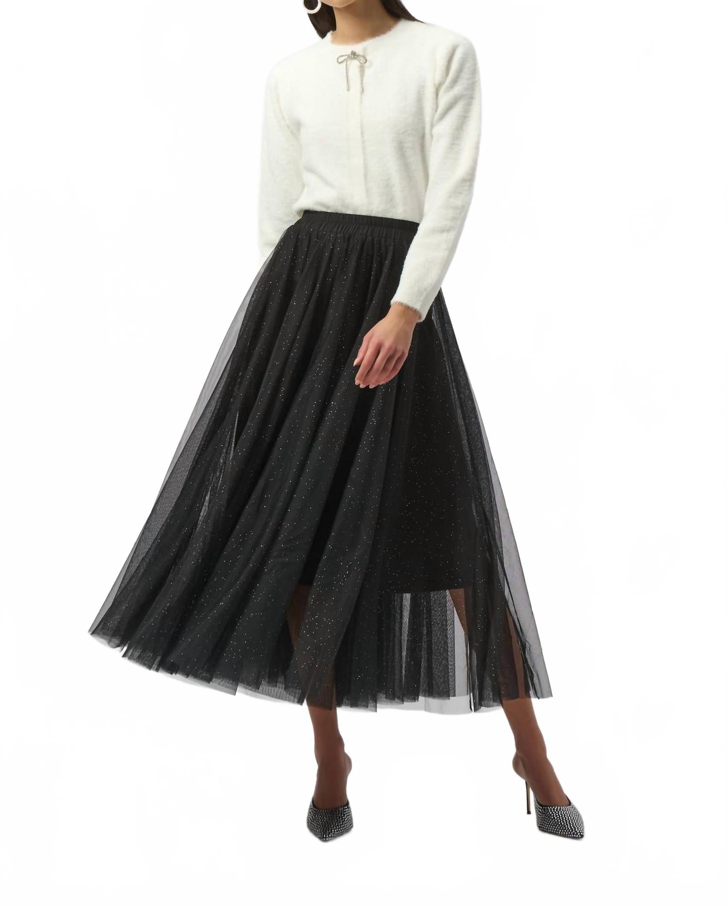 Falda color negro