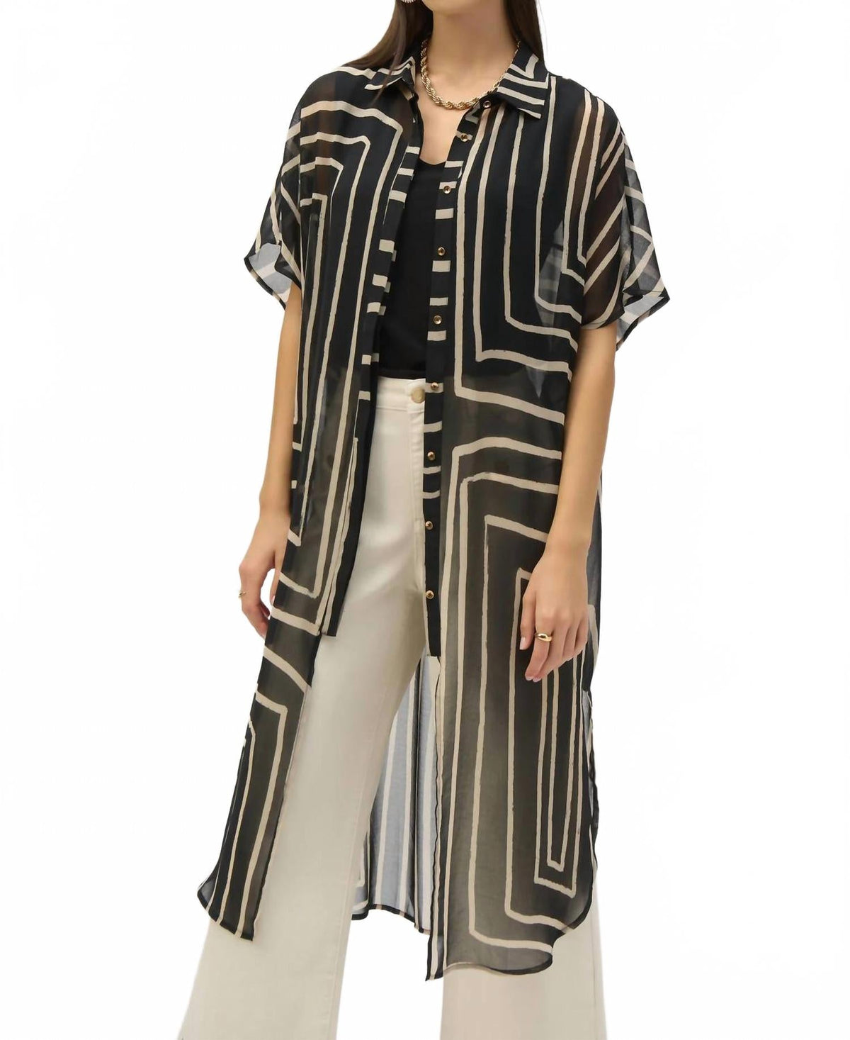 Blusa de gasa color negro y beige