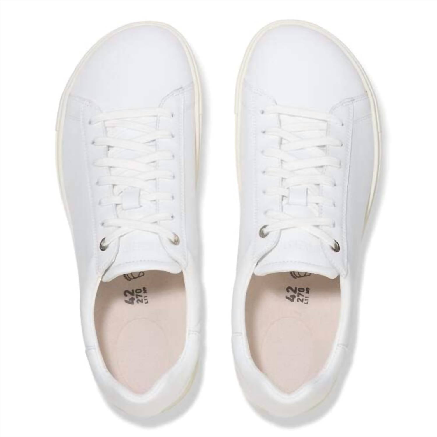 Zapatos de mujer de cuero color blanco