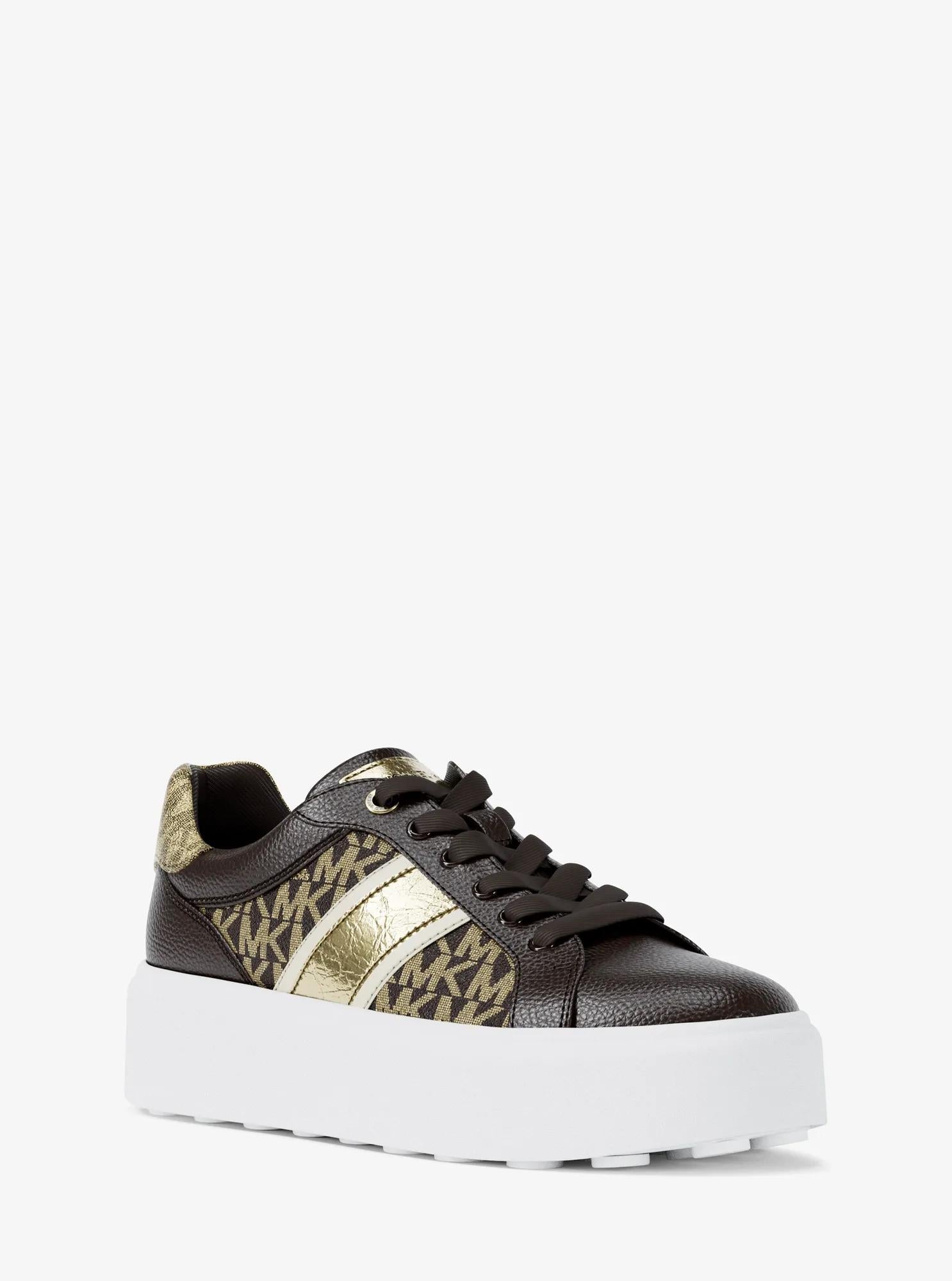 Tenis a rayas con plataforma