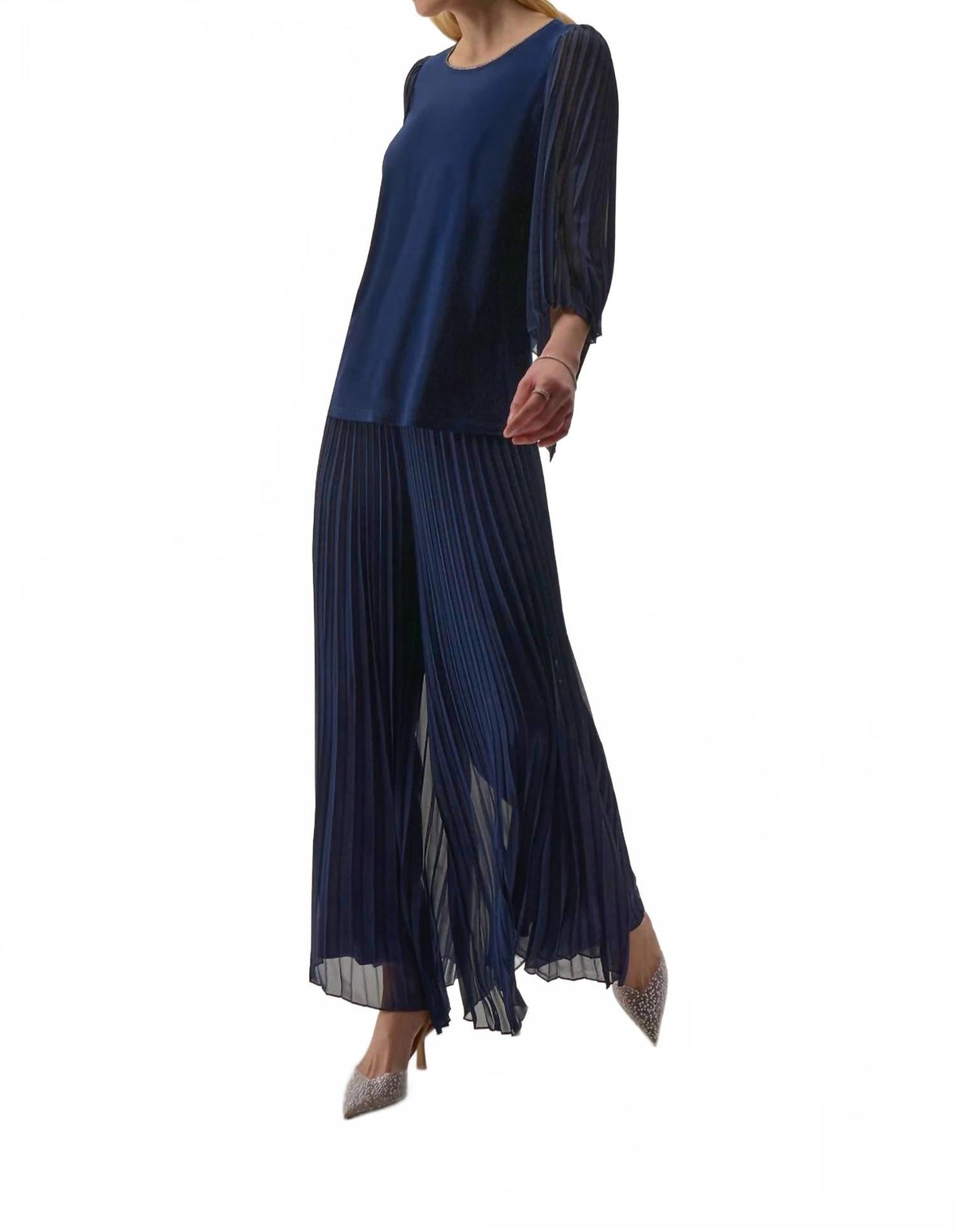 Top con pliegues color azul