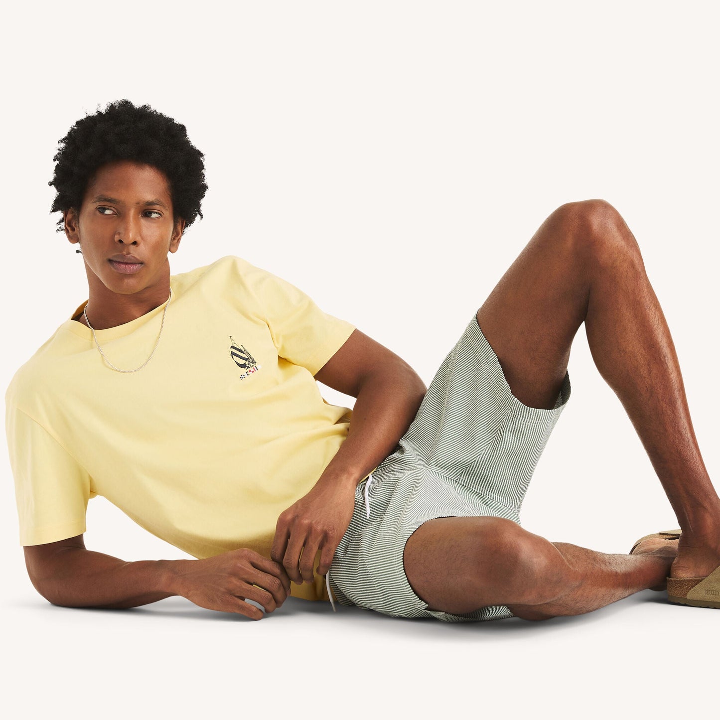 Camiseta de hombre con cuello redondo