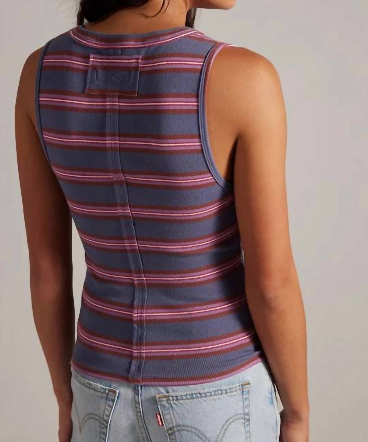 Camiseta sin mangas a rayas color azul marino