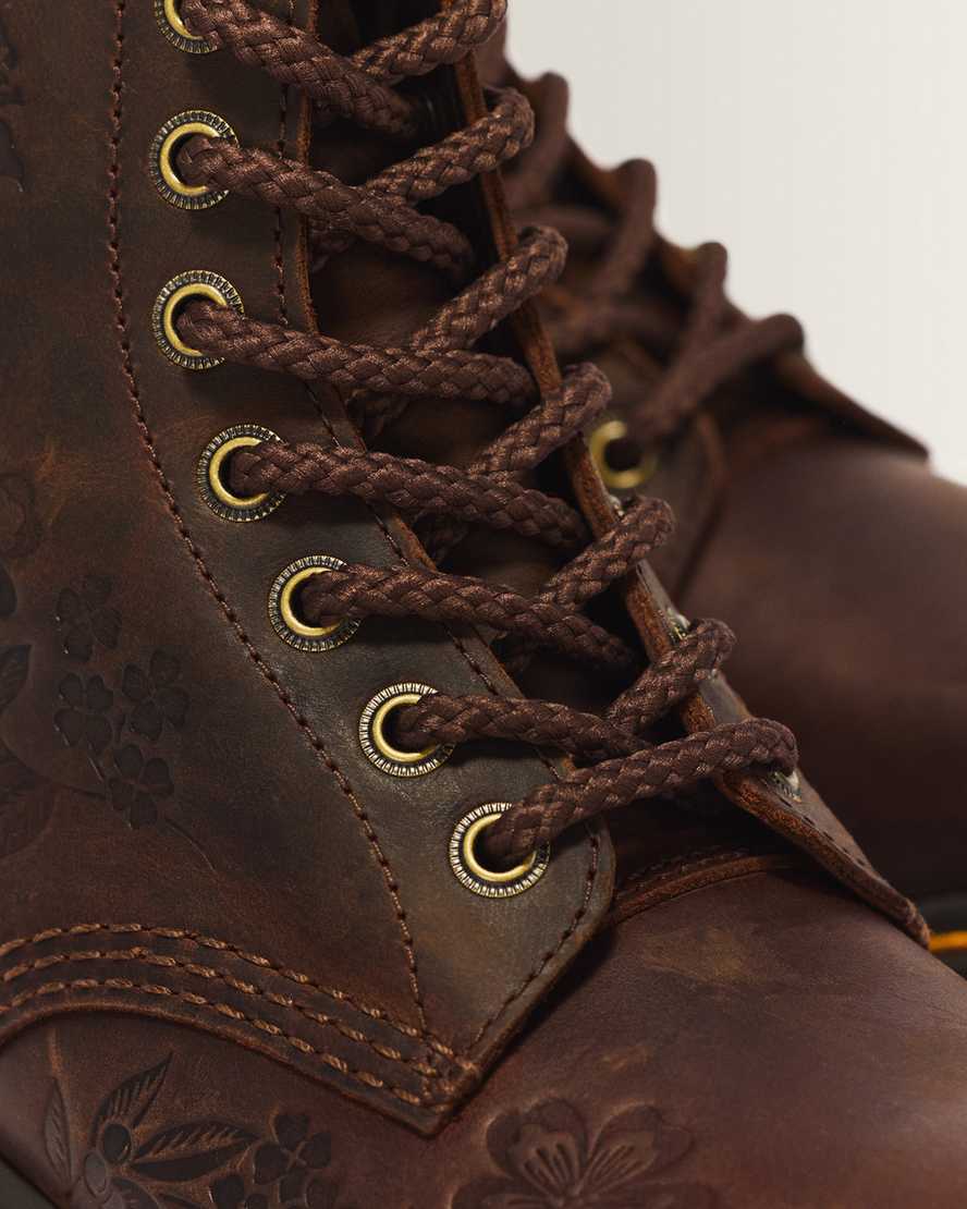 Botas de cuero con estampado floral