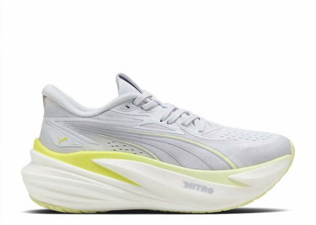 Tenis de mujer color plateado