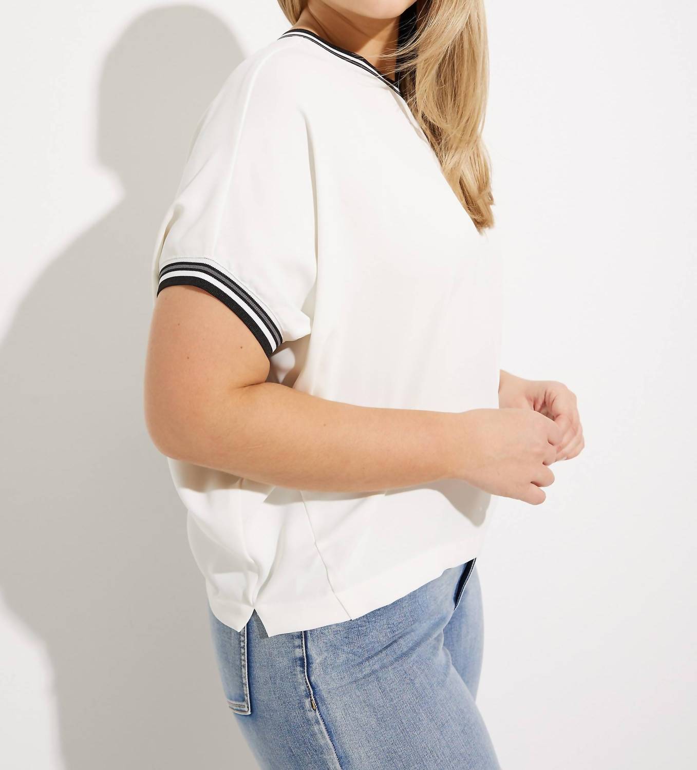 Top a rayas color blanco