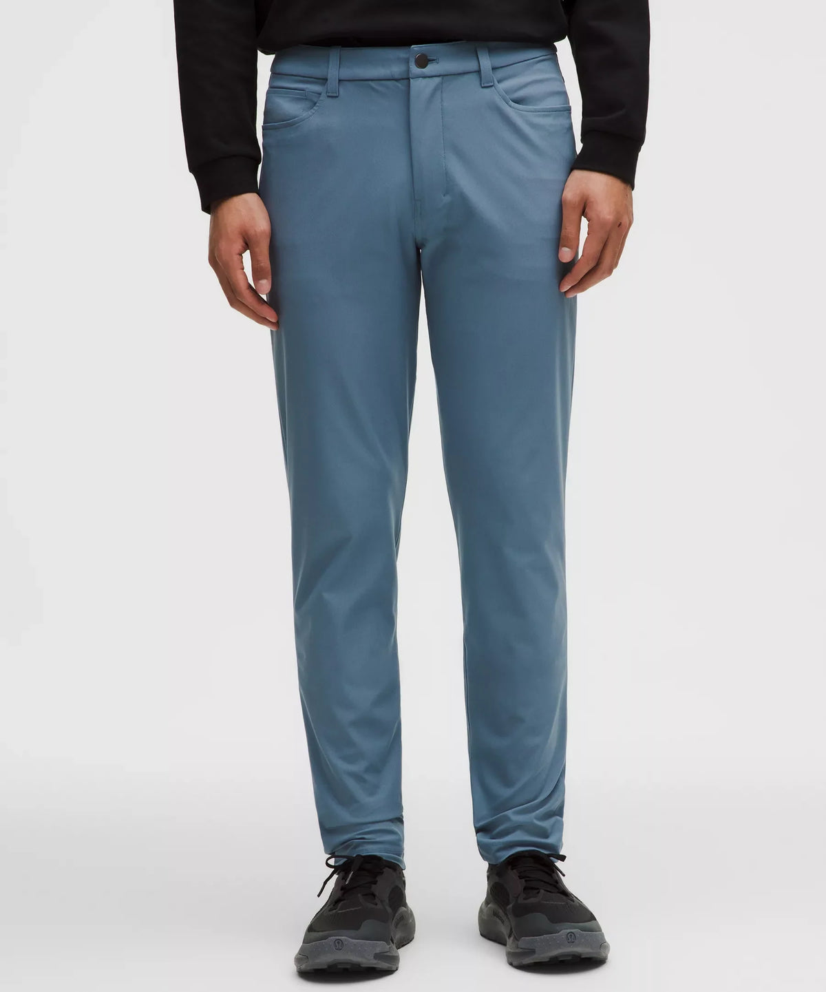 Pantalón de corte ajustado