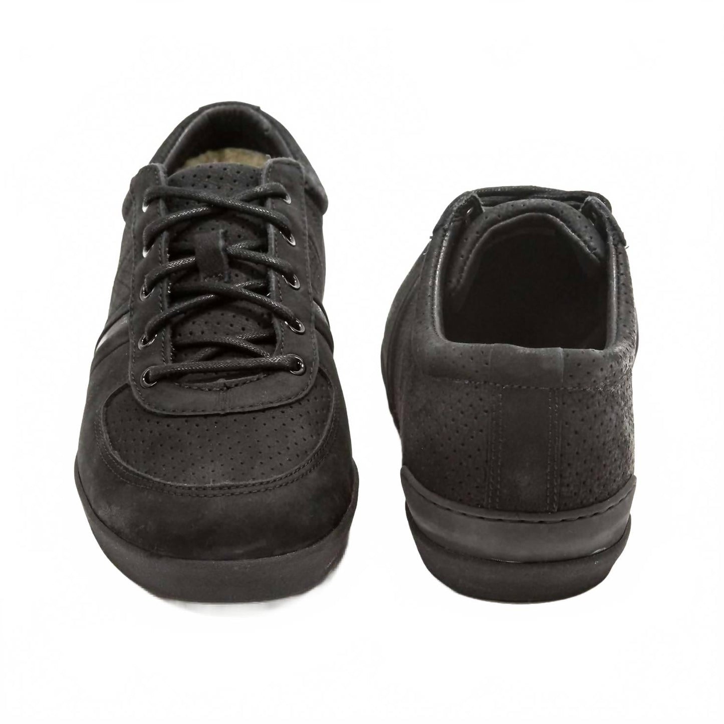 Tenis de hombre de cuero color negro