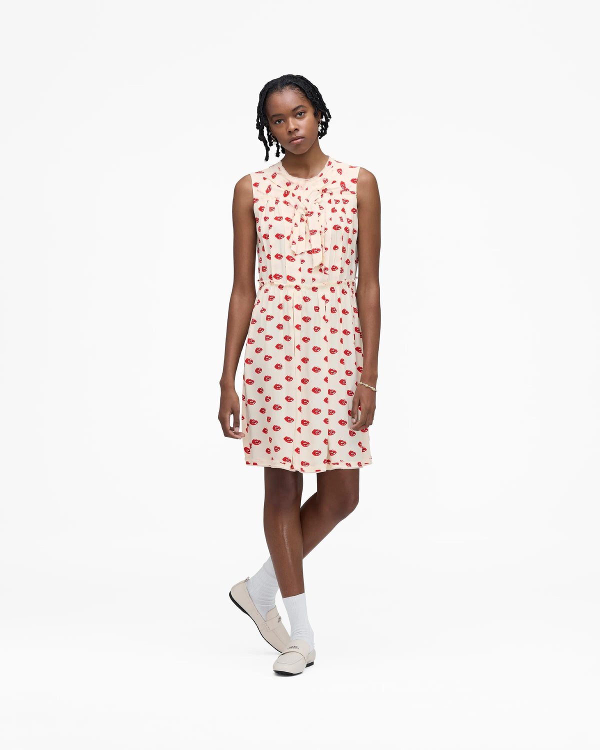Vestido midi con pliegues