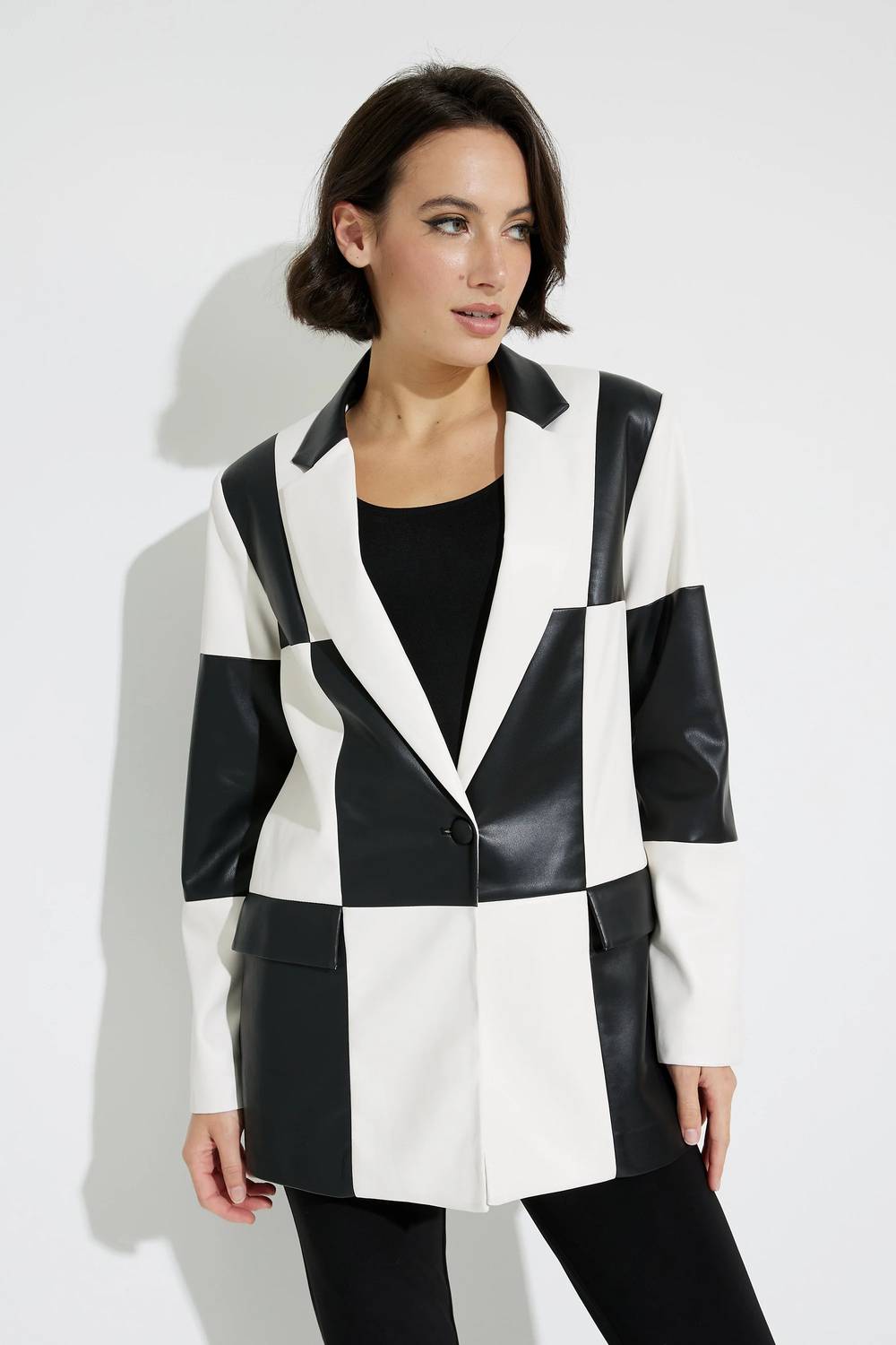 Chaqueta de efecto cuero color negro y blanco