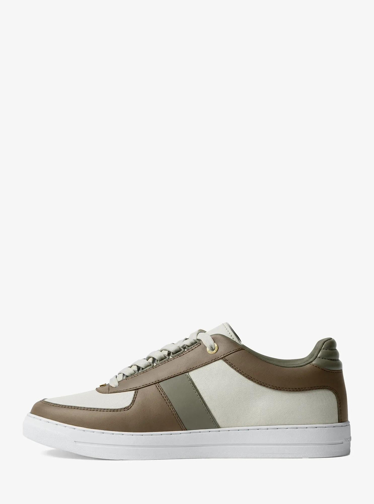 Tenis de cuero
