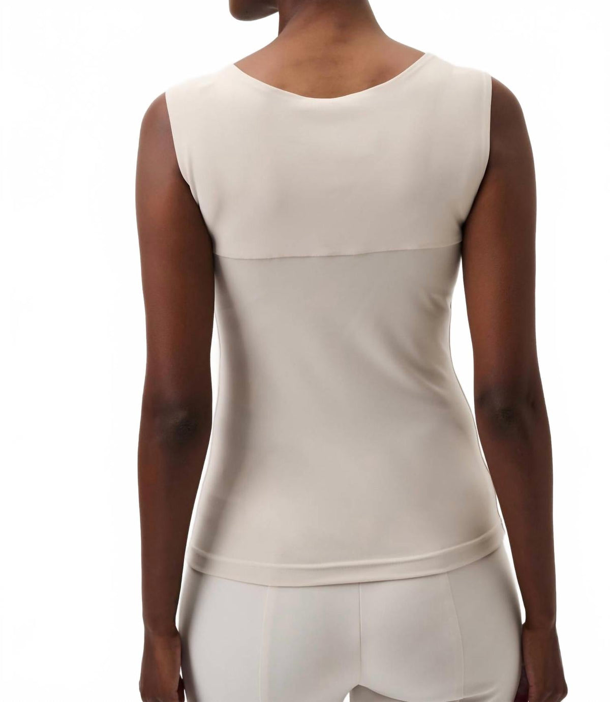 Camiseta sin mangas con escote cuadrado color beige