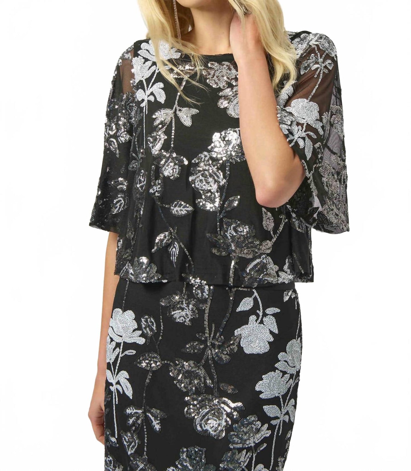Top con estampado floral con bordado con lentejuelas color negro