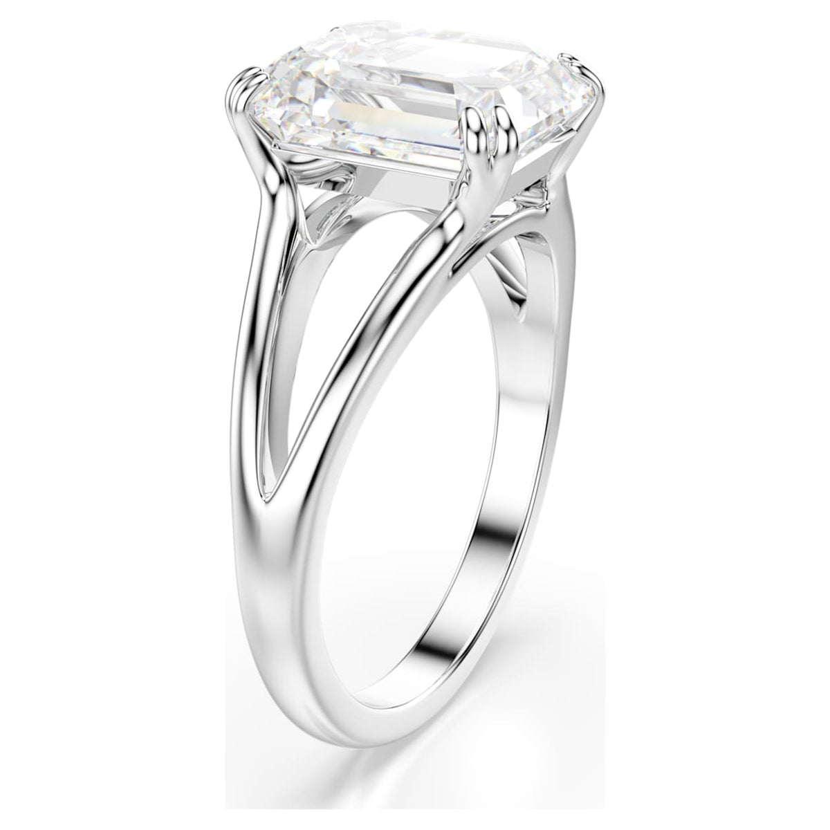 Anillo color blanco y plateado