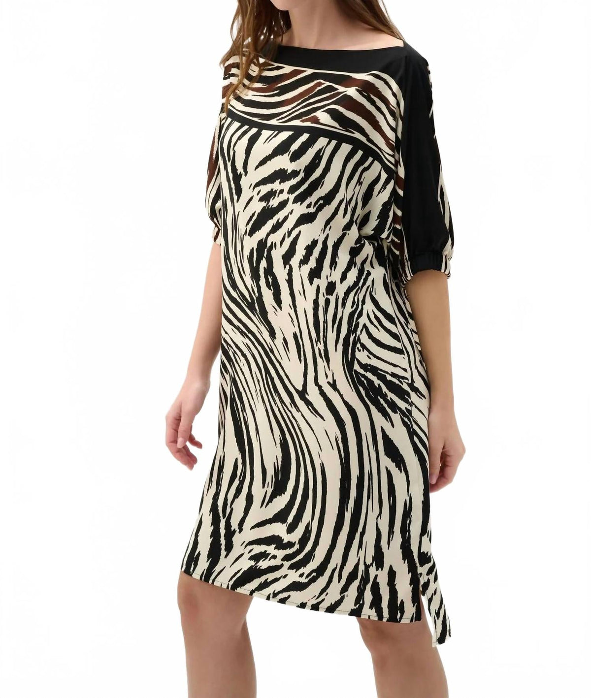 Vestido con estampado animal color beige