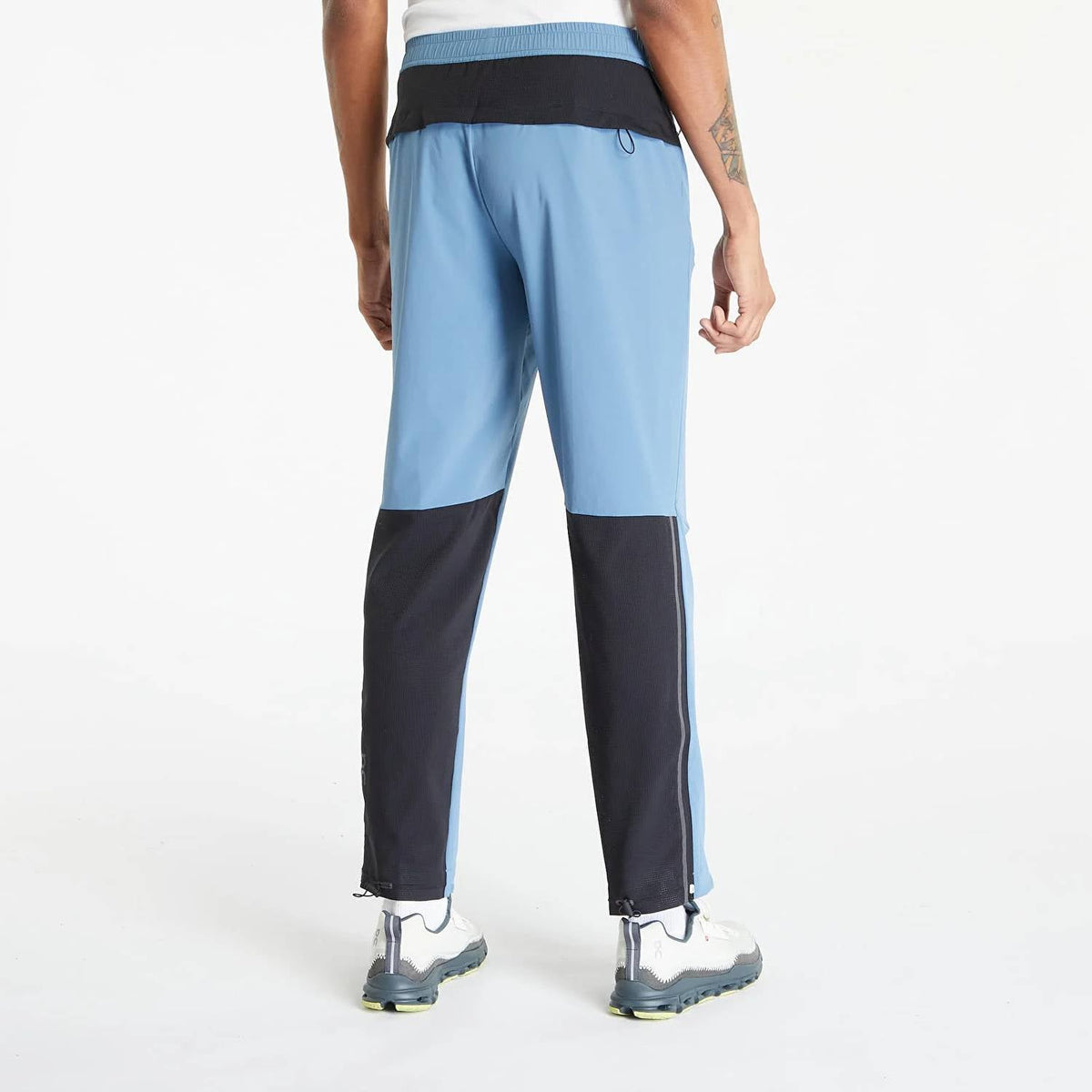 Pantalón deportivo de hombre color negro