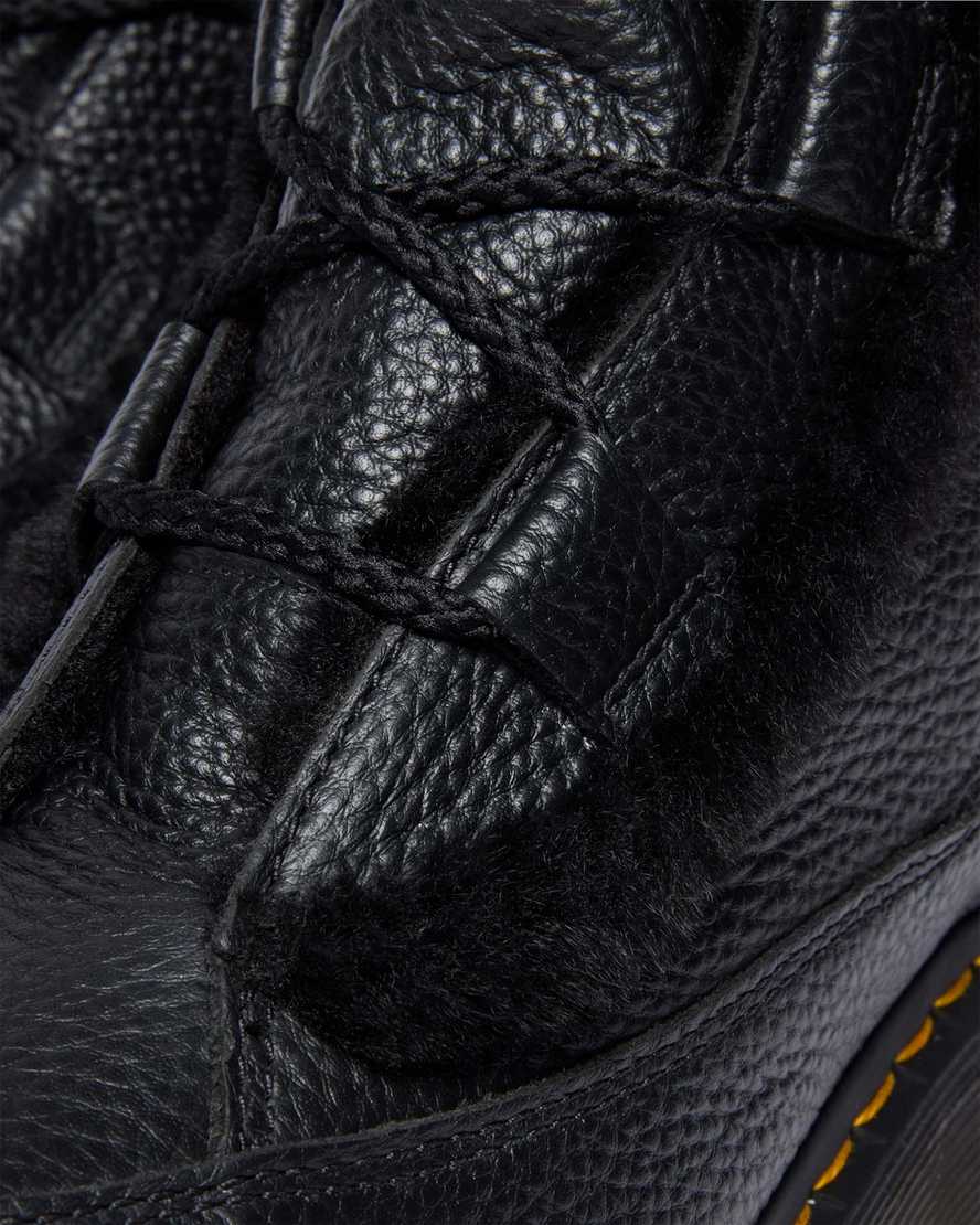Botas de cuero con cordones