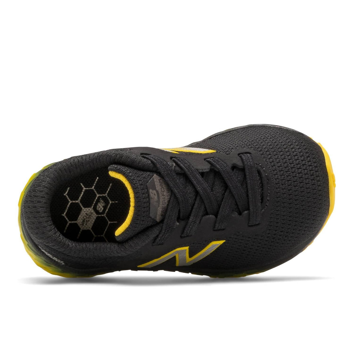 Tenis color negro y amarillo