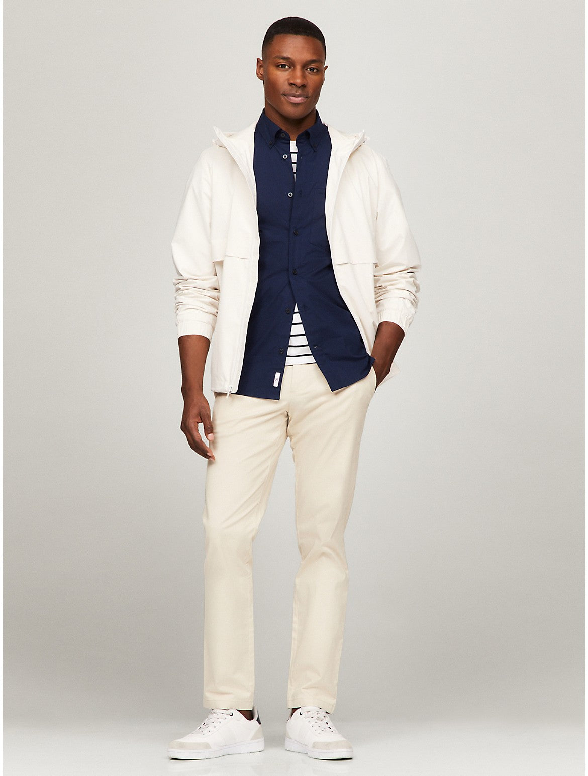 Pantalón de hombre de corte ajustado