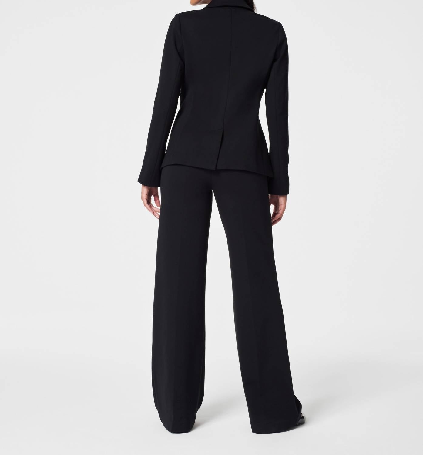 Blazer color negro