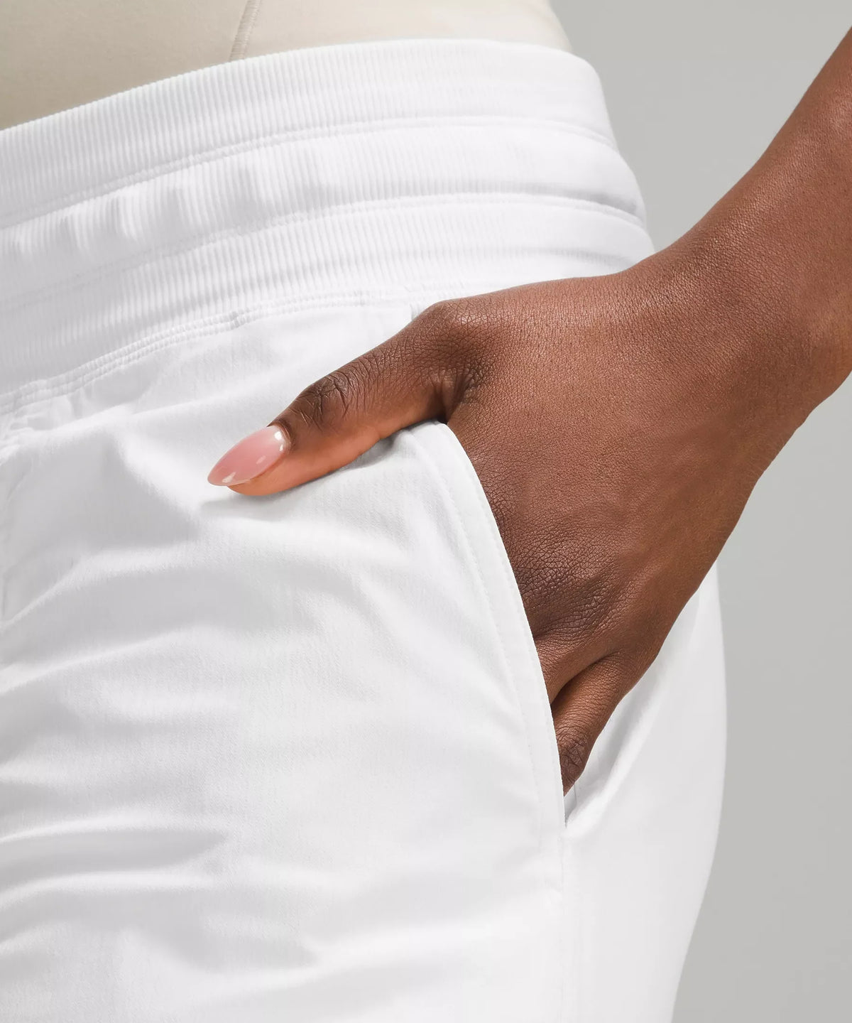 Pantalón deportivo de tiro medio