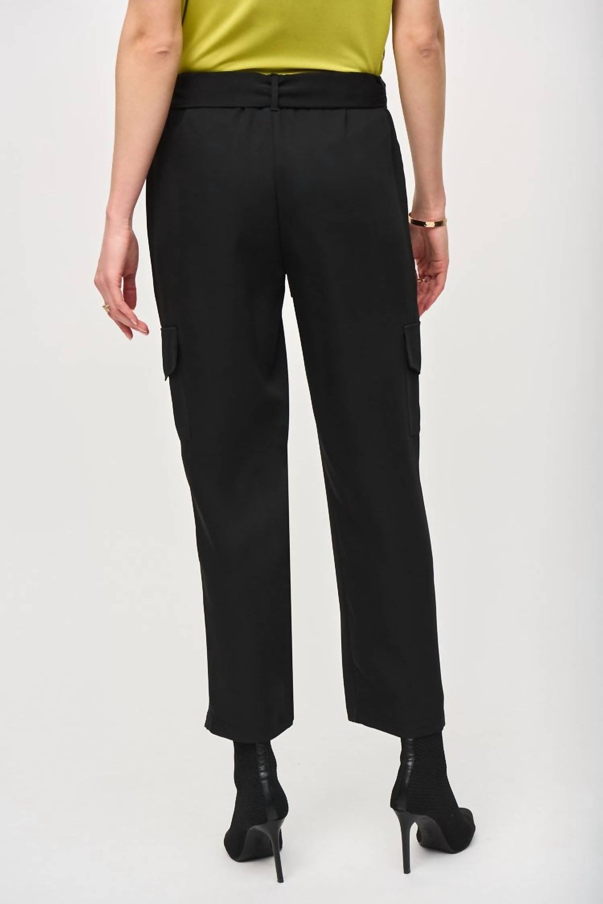 Pantalón color negro