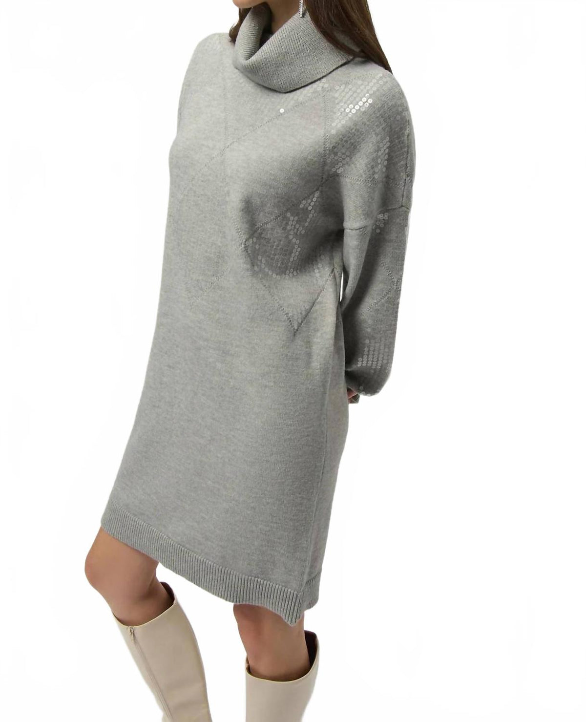 Vestido con cuello alto color gris