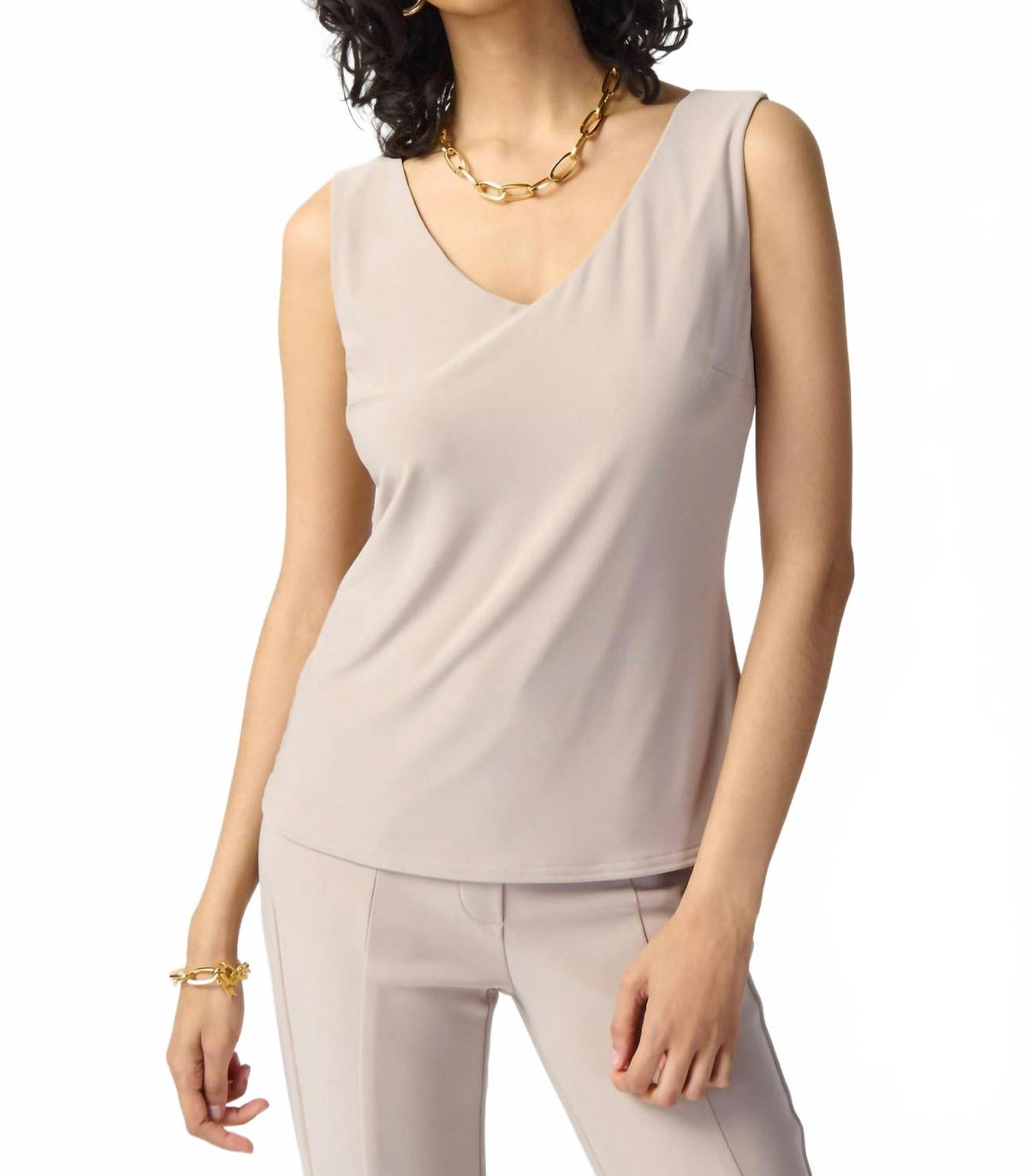 Camiseta sin mangas con cuello en V