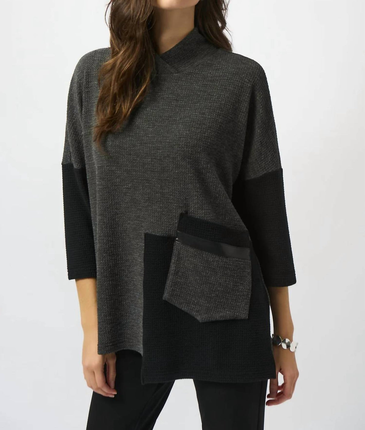 Top color negro y gris