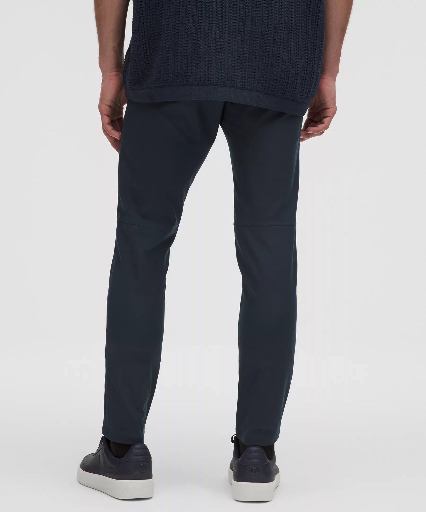 Pantalón de corte ajustado