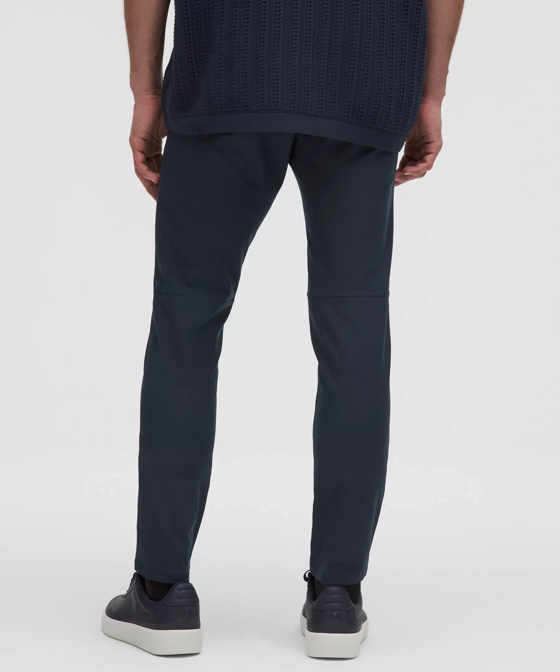 Pantalón de corte ajustado