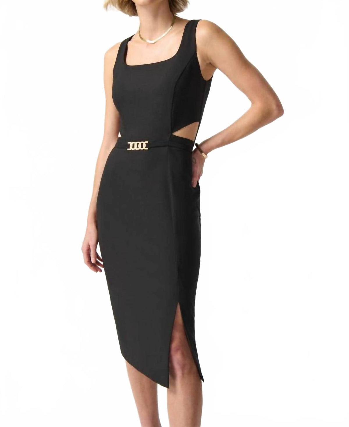 Vestido sin mangas con escote cuadrado color negro