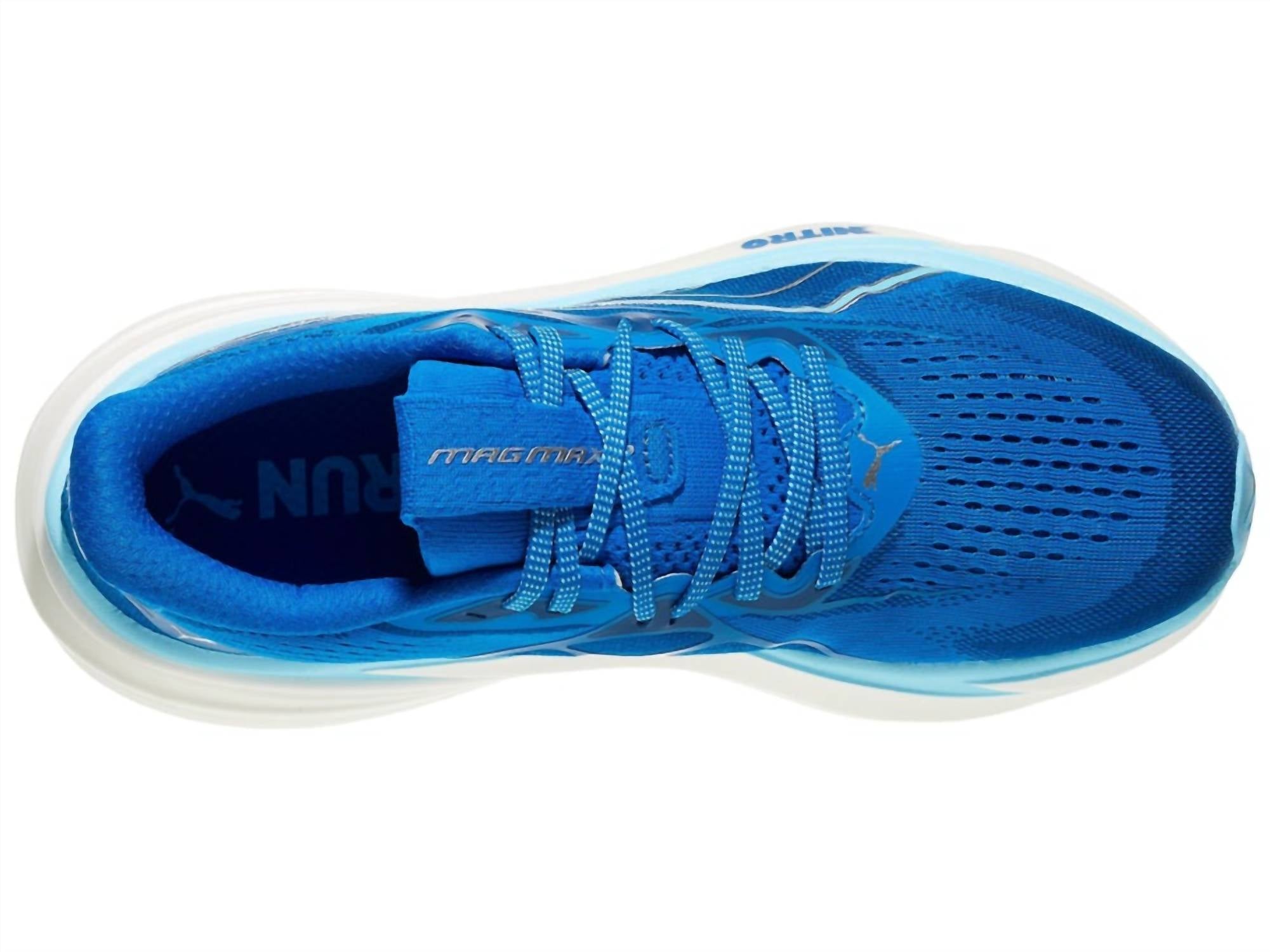 Tenis de hombre color azul