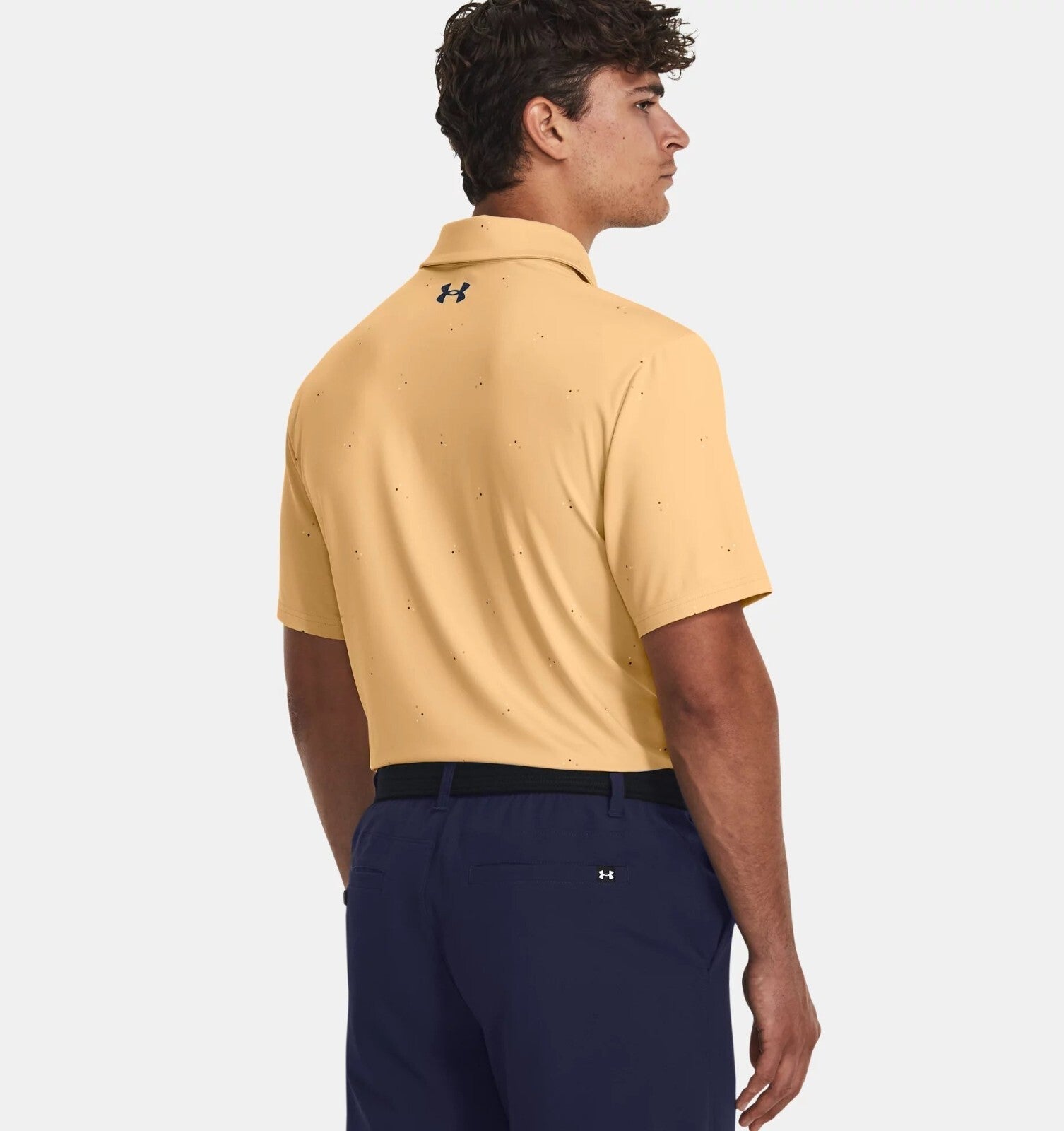 Suéter de hombre color amarillo