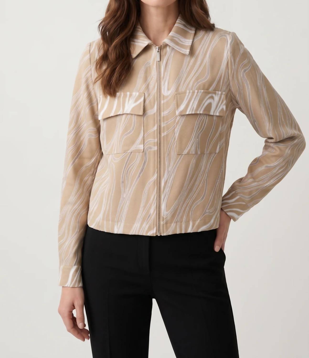 Chaqueta color beige