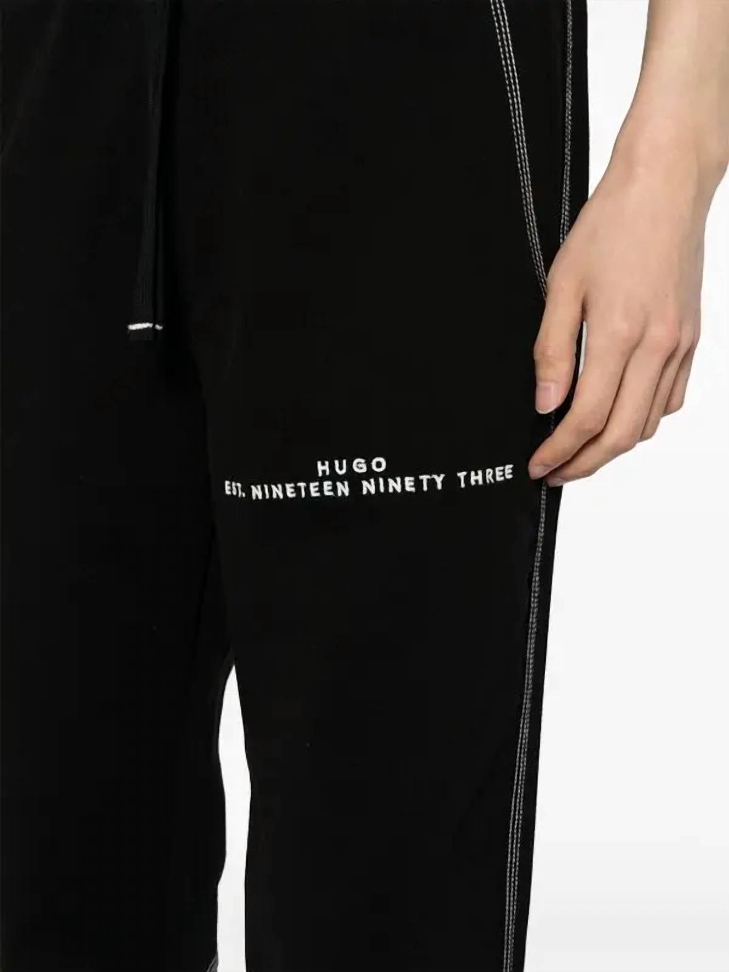 Pantalón deportivo color negro